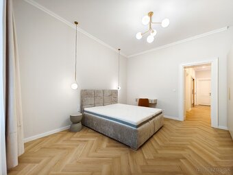 Exkluzívny zrekonštruovaný trojizbový staromestský byt. - 10