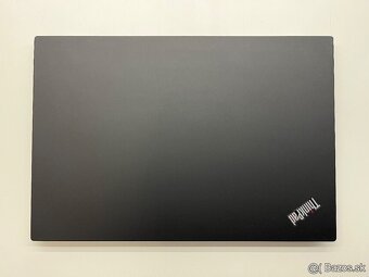 Lenovo ThinkPad T590 15.6" i5-8365U/16GB/256GB/FHD/IPS/ZÁR - 10
