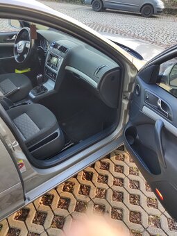 Škoda Octavia combi 1.6tdi - 10