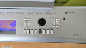 Predám keyboard Yamaha Portable Grand DGX 620 - 10