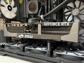 68 - Ryzen 9 9950X3D\96GB\RTX 5090\SSD\1200W Zdroj - 10