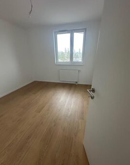 Moderný 2 izbový byt na vyhľadávanej adrese - Popradská KE - 10