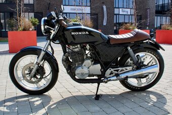 Honda XBR 500 Cafe Racer / A2 - 10