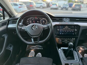 Volkswagen Passat Variant 2.0 TDI 190k BMT R-Line Highline - 10