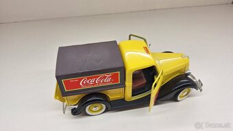 1:18 - 1:19 FORD V8 PICK UP - 10