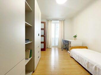 Na prenájom 3-izb.byt blízko centra s 2 balkónmi v BA - 10