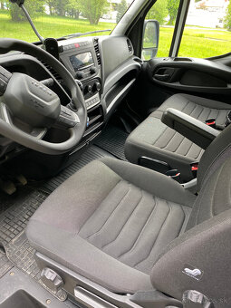 Predám IVECO DAILY MAXI najazd 30tis KM 3.0L 130kW - 10