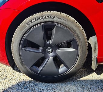 TESLA MODEL 3 LONG RANGE AWD - 10