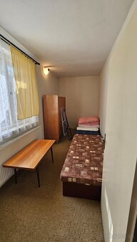 Na predaj rodinný dom s veľkou záhradou - 10