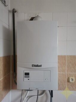 Priestranný rodinný dom s dvomi kúpeľňami  a ovocným sadom v - 10