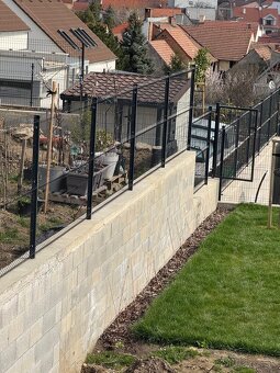 Realizacia zámkovej dlažby, ploty, oporné múry - 10