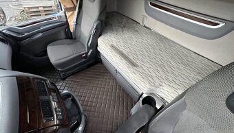 Sklápěč DAF XF510, 8x4 TRIDEM, r.v. 2017, 410.500 km - 10