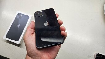 Apple iPhone 13 tmavý 128GB - 10
