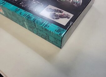 Nové LEGO Technics 42171 Mercedes-AMG F1 W14 E Performance. - 10