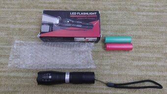 Predám LED baterku - 10