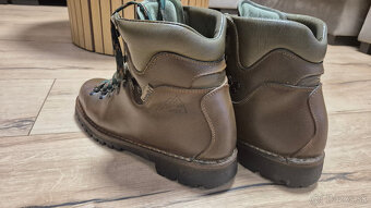 Lowa Renegade GTX Mid a celokožené Planai - 10