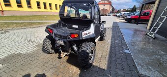 Polaris RZR S 800 - 10