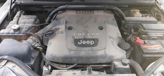 Jeep Grand Cherokee - 10