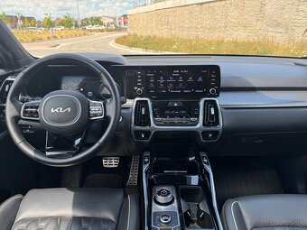 KIA SORENTO 2.2 CRDi PLATINUM 2023 naj.36tis.km - 10