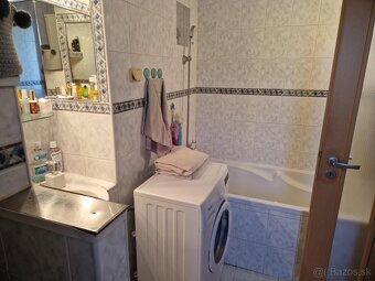 Na prenájom moderne zariadený veľkometrážny 2 izbový byt - 10