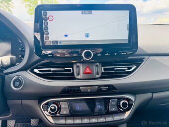 Hyundai i30 CW 1.5 T-GDi mHEV iMT Style - 10