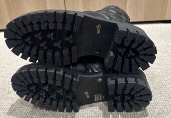 Gucci čierne dámske čižmy 39 - 10