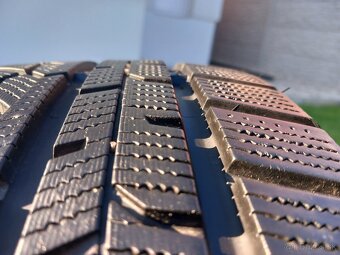 235/45 r17 zimne pneumatiky 2 kusy - 10