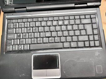 Predám notebook Asus Intel Core2Duo 2x2,00GHz.3gb ram.160gbH - 10