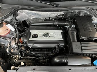 VW TIGUAN Benzín 4x4 2.0 TSI - 10
