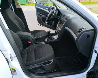 ŠKODA OCTAVIA COMBI 2.0 TDi 103KW CR FAMILY XENON NAVI ŤAŽNÉ - 10