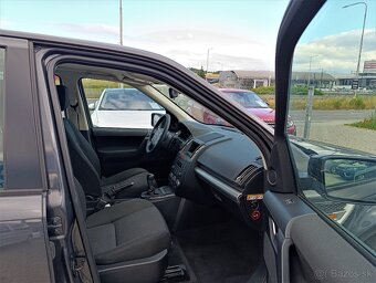 Land Rover Freelander 2 2.2 - 10