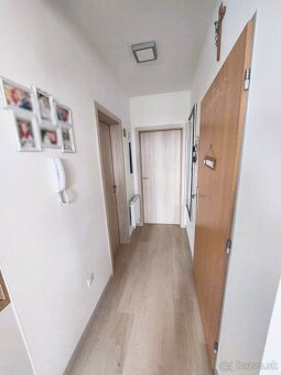2,5 izb. byt v obci B.Kostol pri Trnave, 47 m2 +terasa 18 m2 - 10