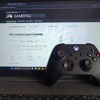 Čierny ovládač na Xbox Series S/X Xbox one controller - 10