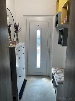 Moderný 3-izbový dom s veľkým pozemkom, bazénom a hosťovským - 10