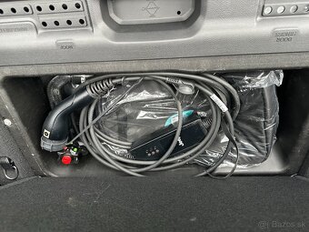 Jeep Wrangler UNLIMITED BRUTE 2,0 PHEV 4XE, DPH - 10