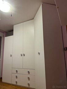 Pekná študentská biela izba na mieru - 10
