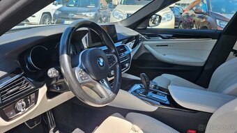 BMW Rad 5 Touring M550d xDRIVE - 10
