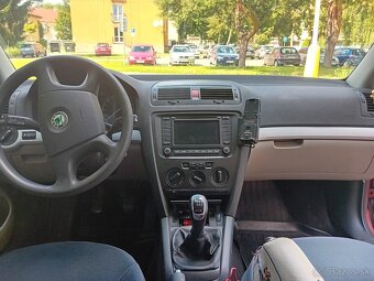 ŠKODA OCTAVIA COMBI 1.9TDI 77KW BXE 4X4 - 10