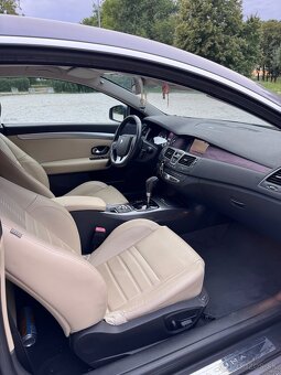 Renault Laguna coupe 3.0 dci V6 - 10