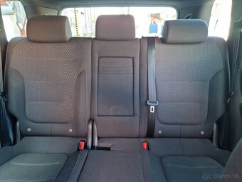 Predám Volkswagen Touareg II 3.0 V6 TDI 176 KW 8-Tiptronic - 10