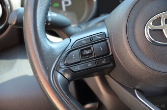 Toyota Yaris 1.5 VVT-iE CVT1 Hybrid Selection - 10