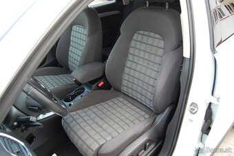 Audi Q3 2.0 TDI quattro S-Line - 10