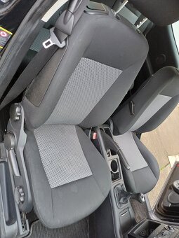 Predám Mercedes-Benz A, 1.4 benzín, 3-dverový,rok výroby 200 - 10