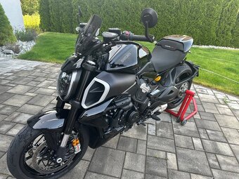 Ducati Diavel V4 2024 - 10
