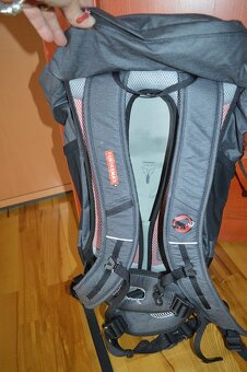 predam novy turisticky ruksak MAMMUT - 10