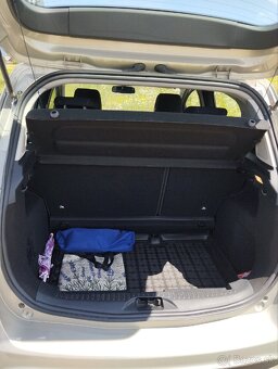 Ford b- max - 10