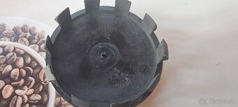 Predám orginal stredové pukličky znaky do diskov na Skoda - 10