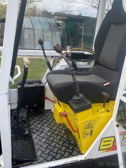Yanmar B12 - 10