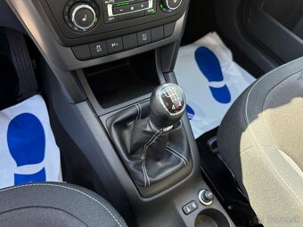 ► ŠKODA YETI 2,0 TDI 4x4 - 103 kW, PARK. SENZORY, TAŽNÉ ◄ - 10