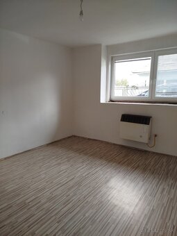 Predáme Rodinný dom - 10